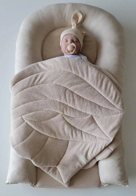 Velvet Baby Nest Cocoon – Soft Infant Pod 90-52-cm