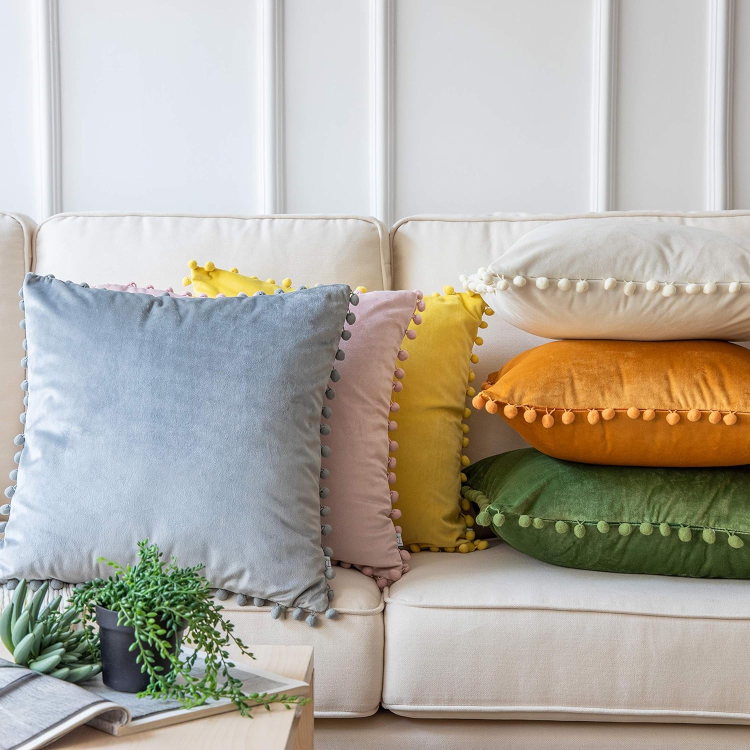 Pom Pom Cushion โ(Cover + Inner + Zipper)