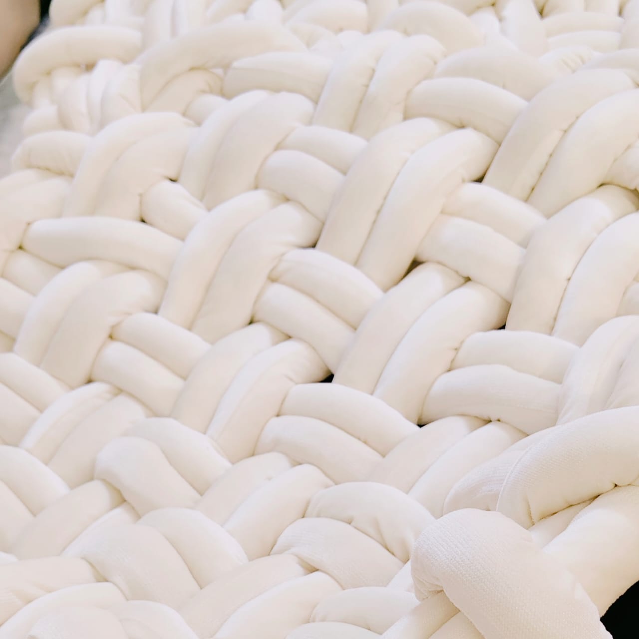 KNOTZ Round rug Floor seating (PRE BOOKING)