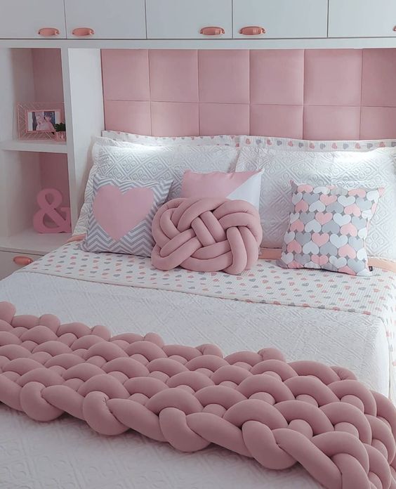 Knot Bed Runner (Pre-Order)