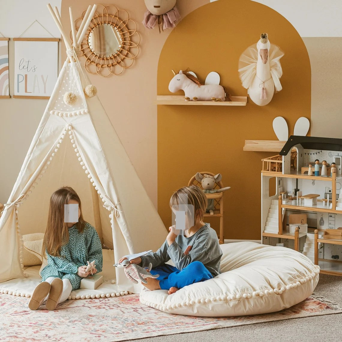 Round Floor Play Pillow