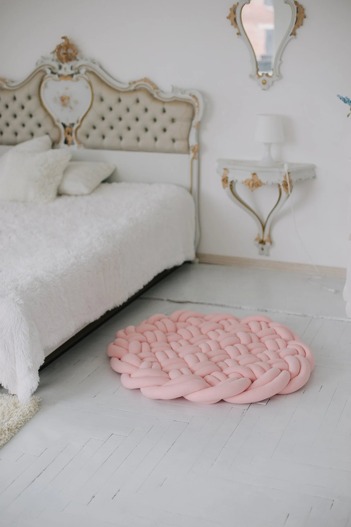 KNOTZ Round rug Floor seating (PRE BOOKING)