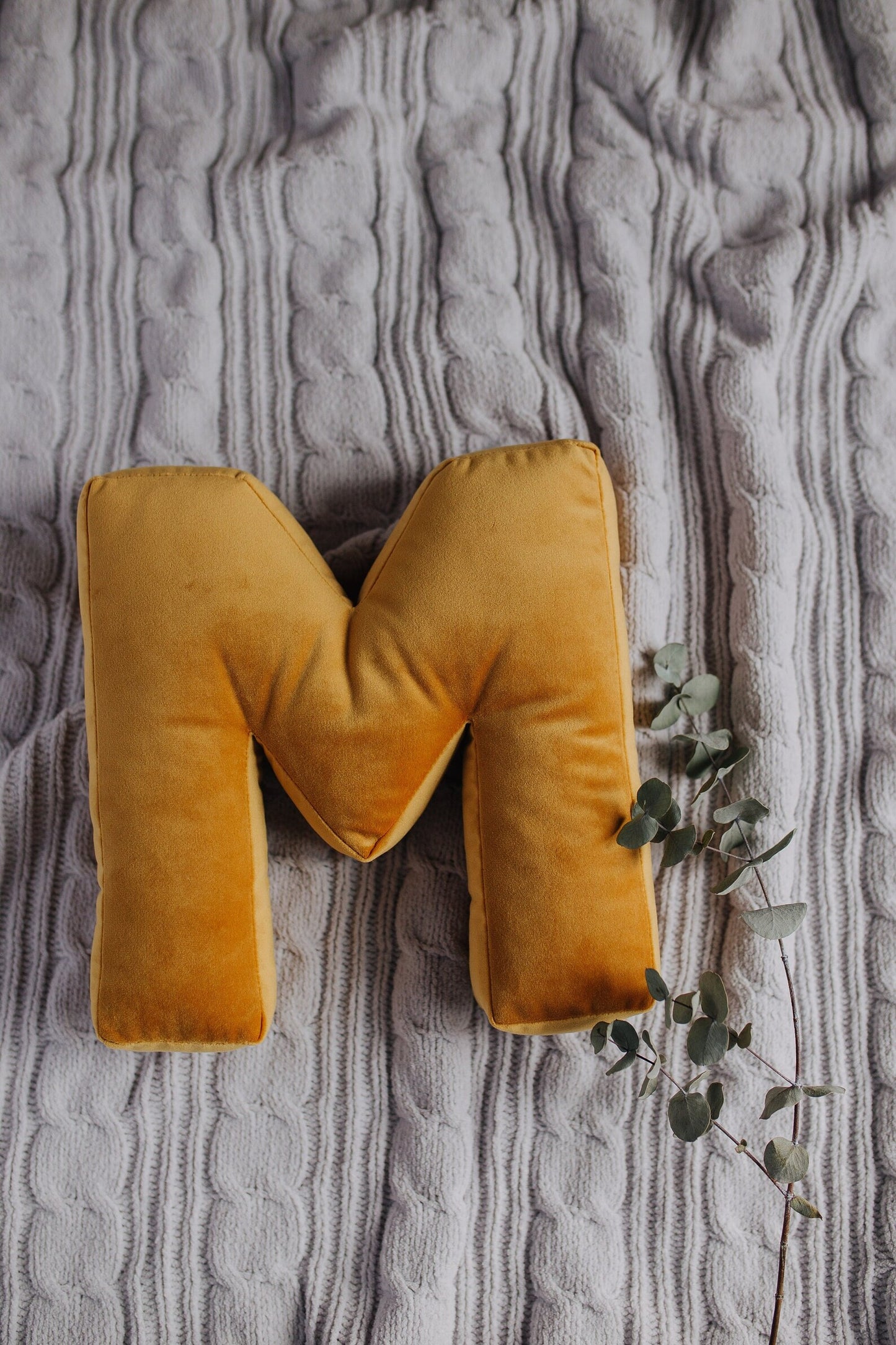 Knotz – Custom Letter Pillow Large: 16" (40 cm)