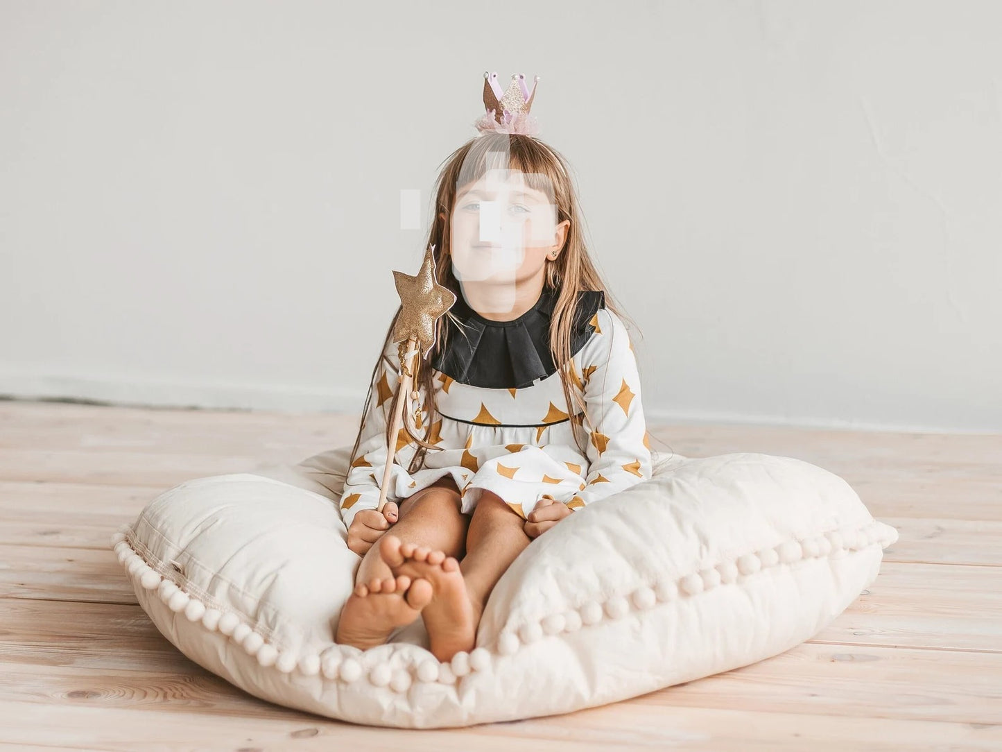 KNOTZ Round Floor Play Pillow (40 Inches ,Velvet Jacquard)