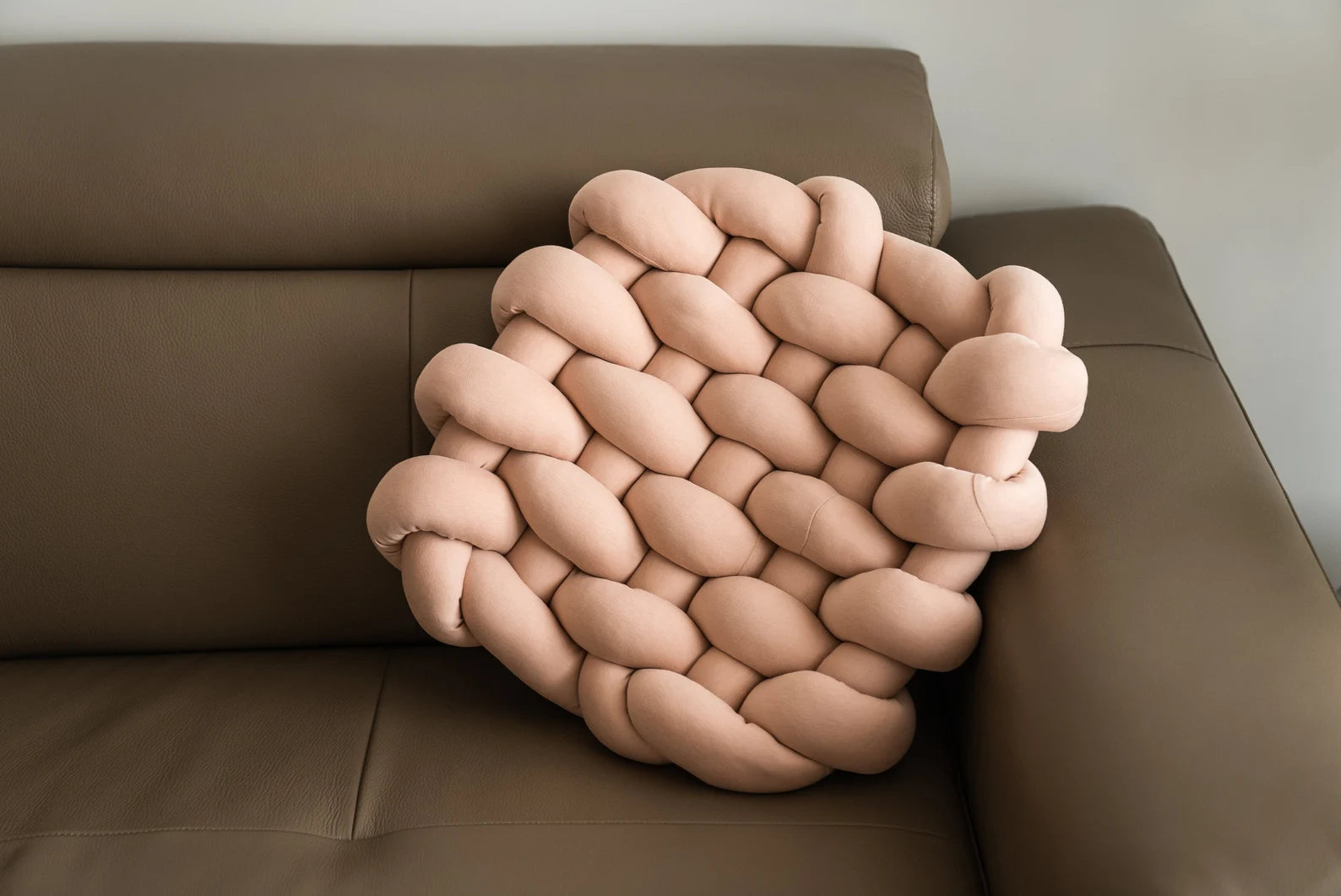 KNOTZ Floor seating pillow(22 inches)