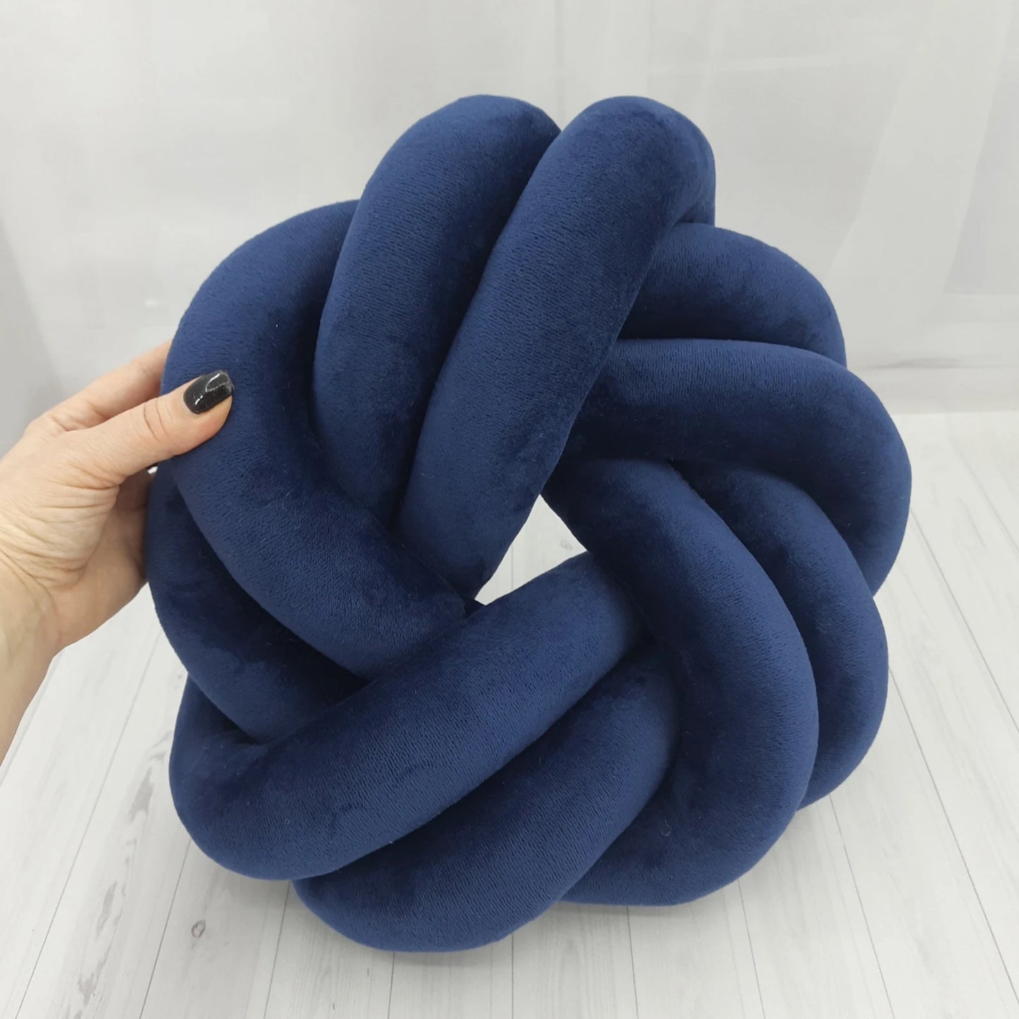 KNOTZ Two knot Circle Pillow