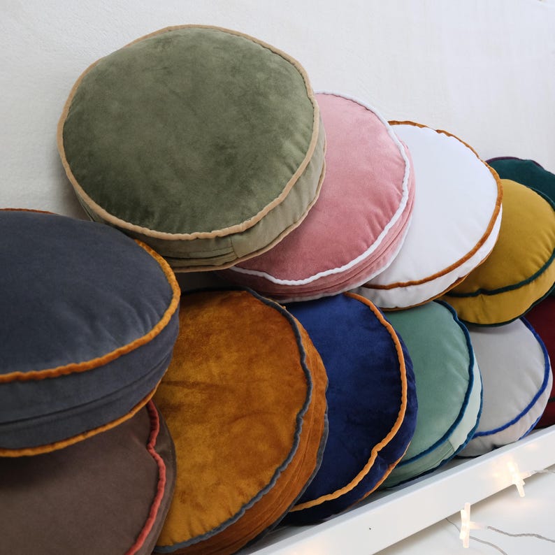 KNOTZ Round Cushion for Sofa (16 diameter)