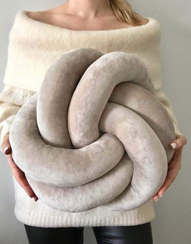 Throw Knot Pillow-15 inches