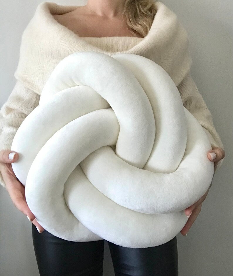 Throw Knot Pillow-15 inches