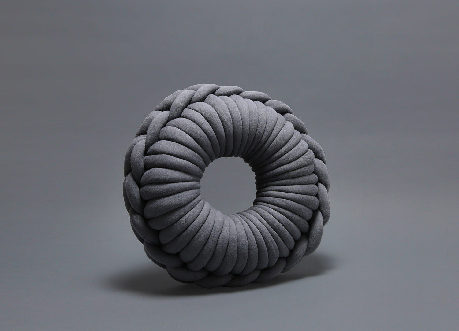 KNOTZ  O-Cushion  PRE-BOOKING