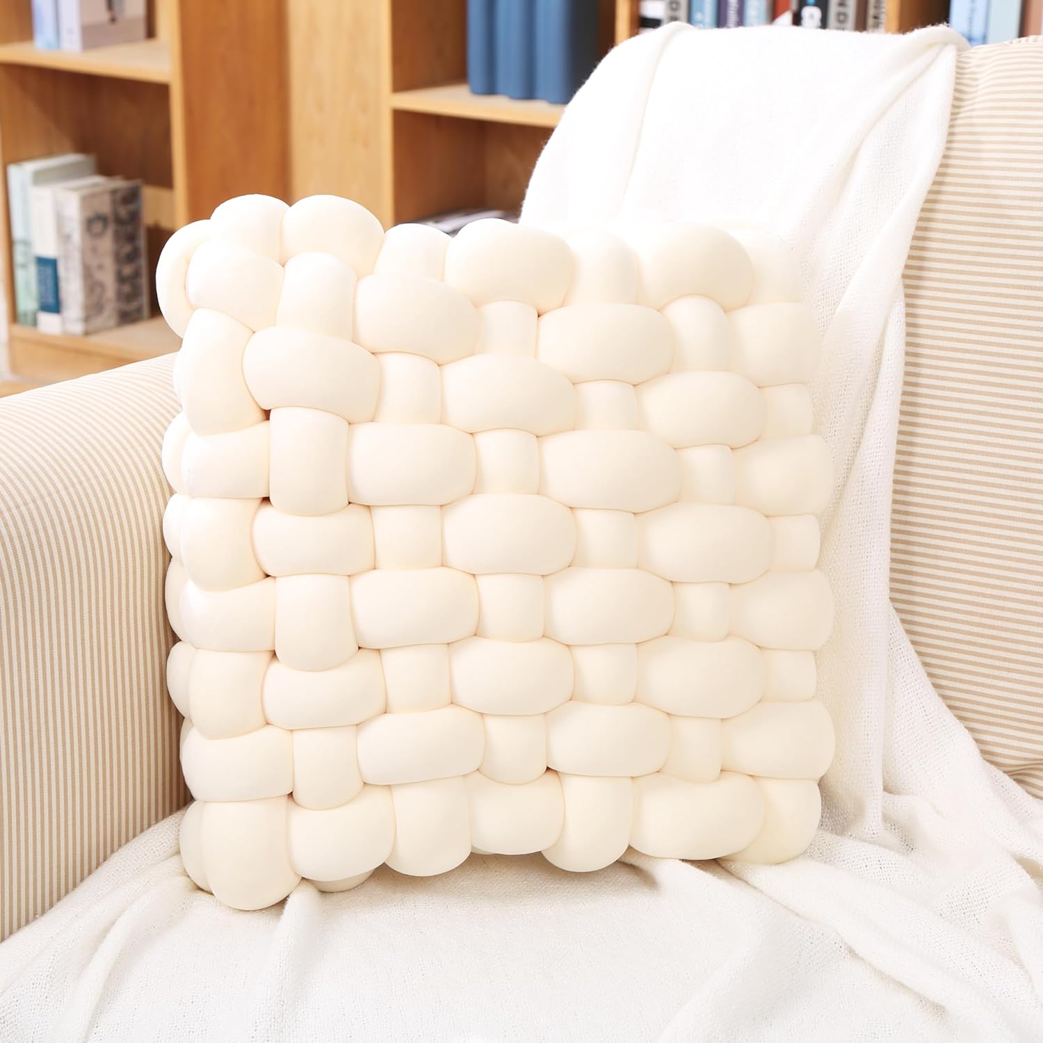 Square Knot Cushion (15 Inches)