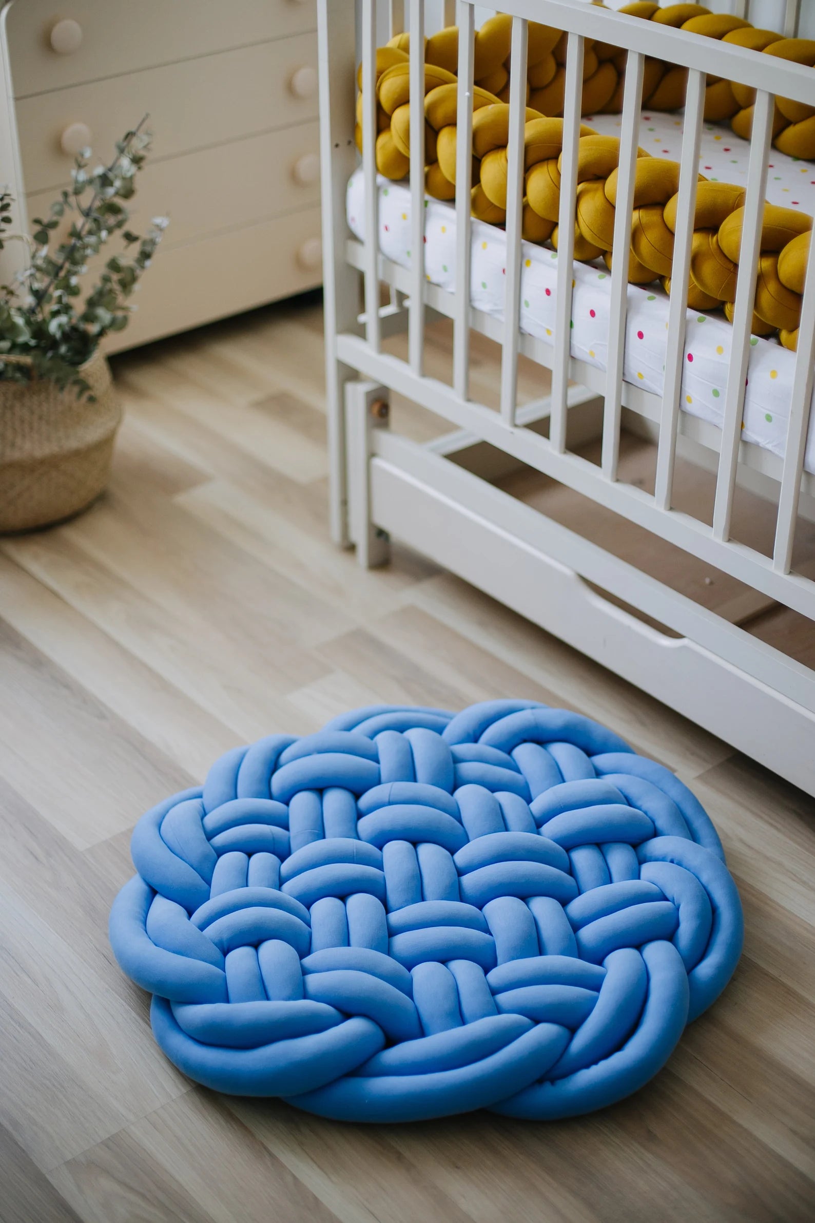 KNOTZ Round rug Floor seating (PRE BOOKING)