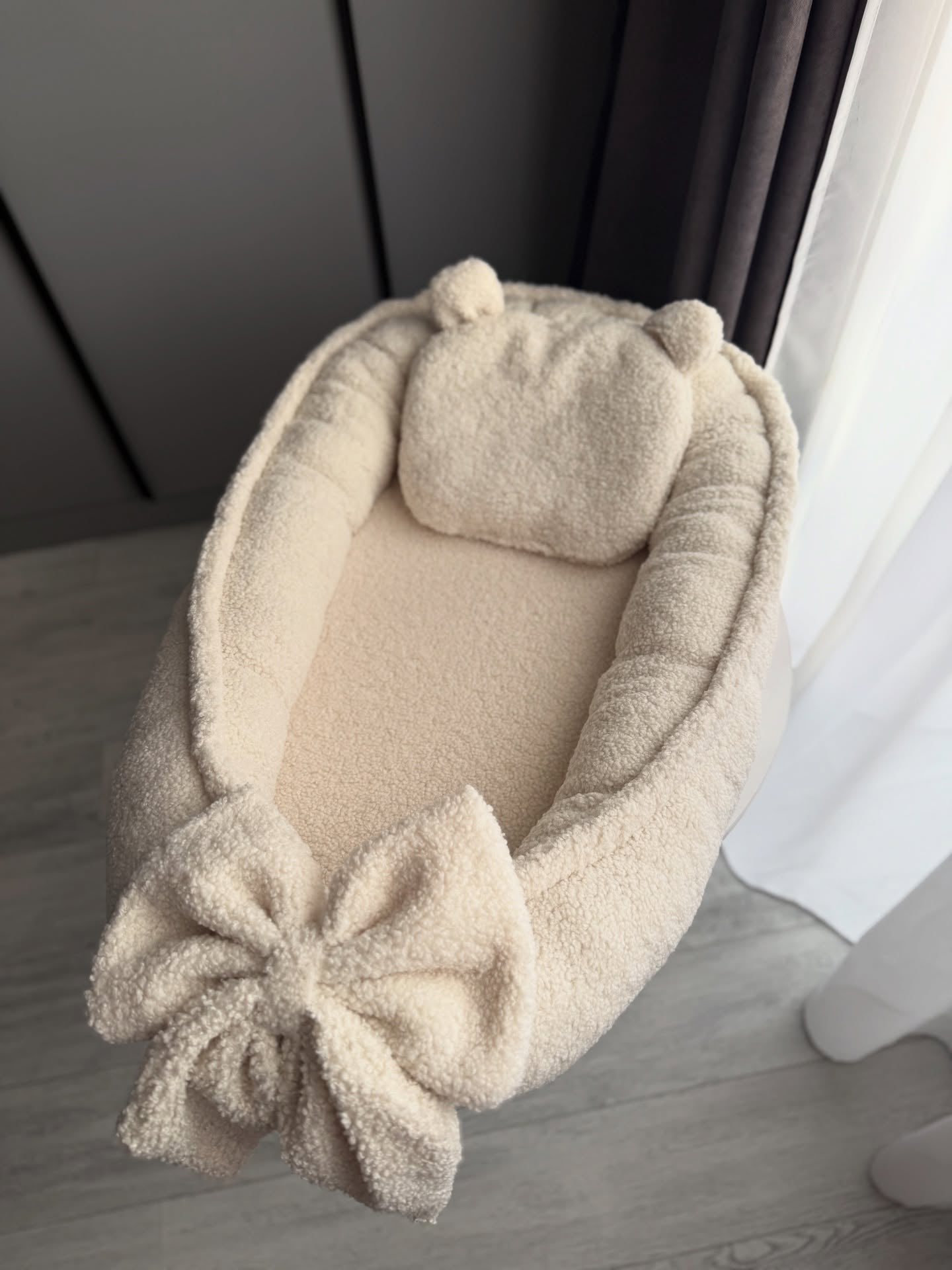 Cloud Baby Nest Pod – Ultra Soft Sherpa Infant Lounger